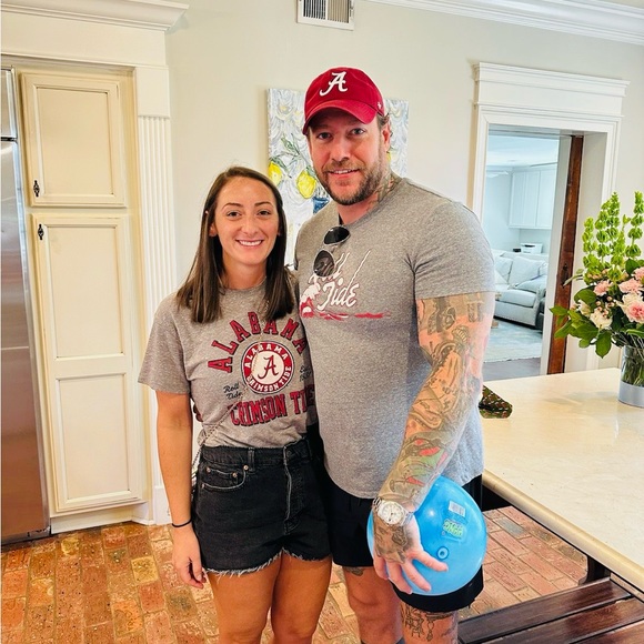 Meet your Posher, Taylor - Picture 1 of 1